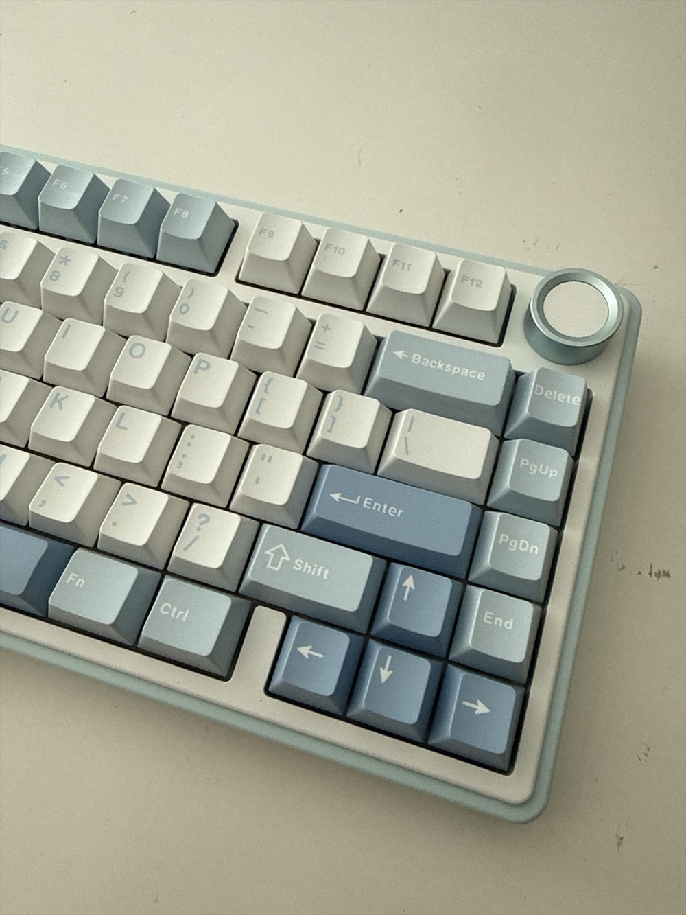 Brand new AULA F75 wireless mechanical keyboard - creamy sound, RGB backlight,